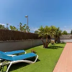 Precioso Con Terraza Y Piscina Tossa de Mar