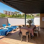 Precioso Con Terraza Y Piscina *