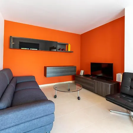 Precioso Con Terraza Y Piscina Apartamento Tossa de Mar